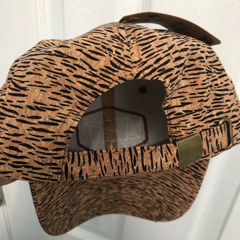 Women’s Hat Cork Animal Print Brown Black Feminine Chic Adjustable - Picture 7 of 11